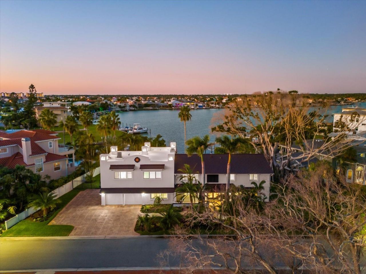 16895 1st Street E, North Redington Beach, FL 33708 Photo