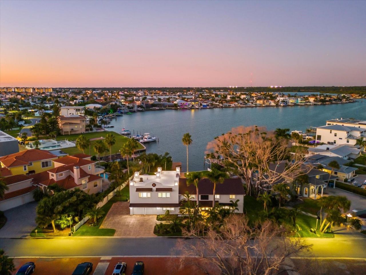 16895 1st Street E, North Redington Beach, FL 33708 Photo