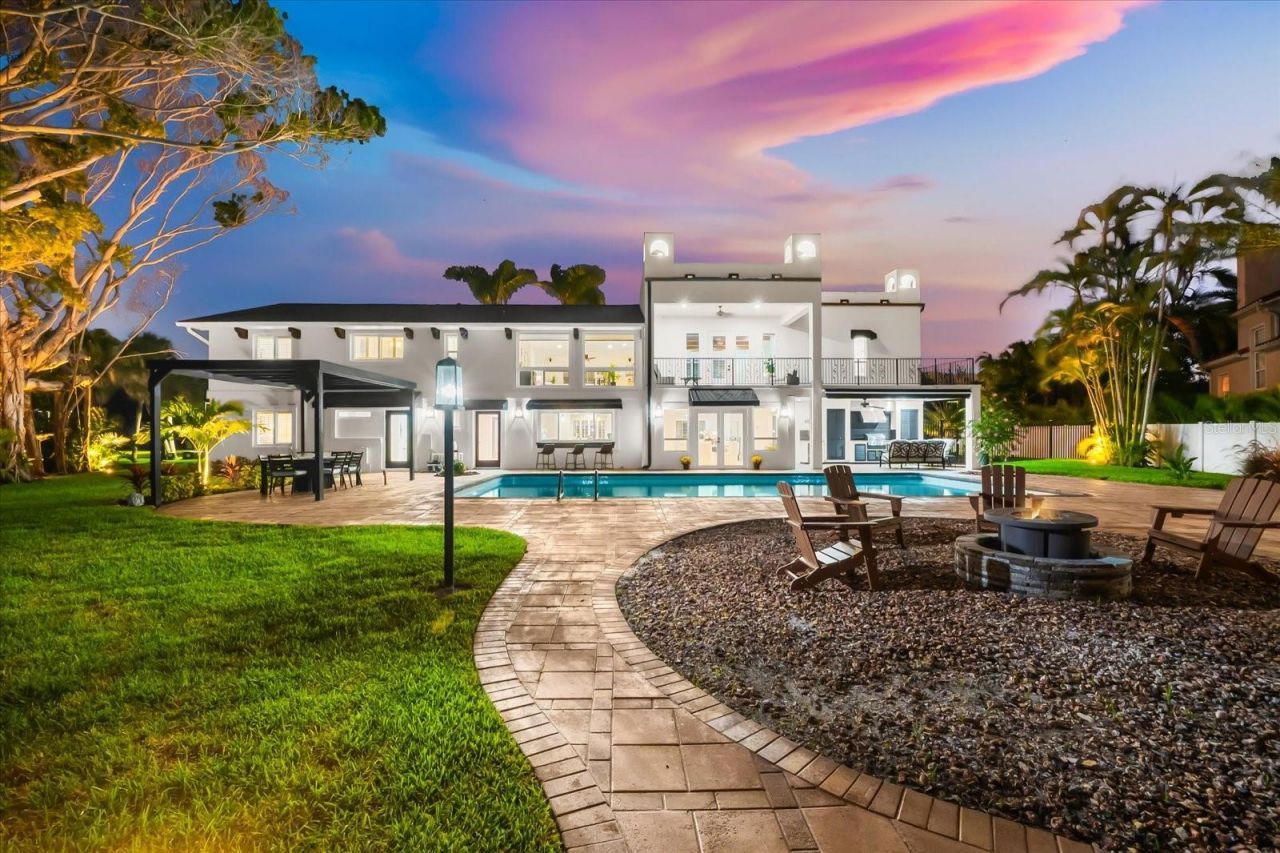 16895 1st Street E, North Redington Beach, FL 33708 Photo