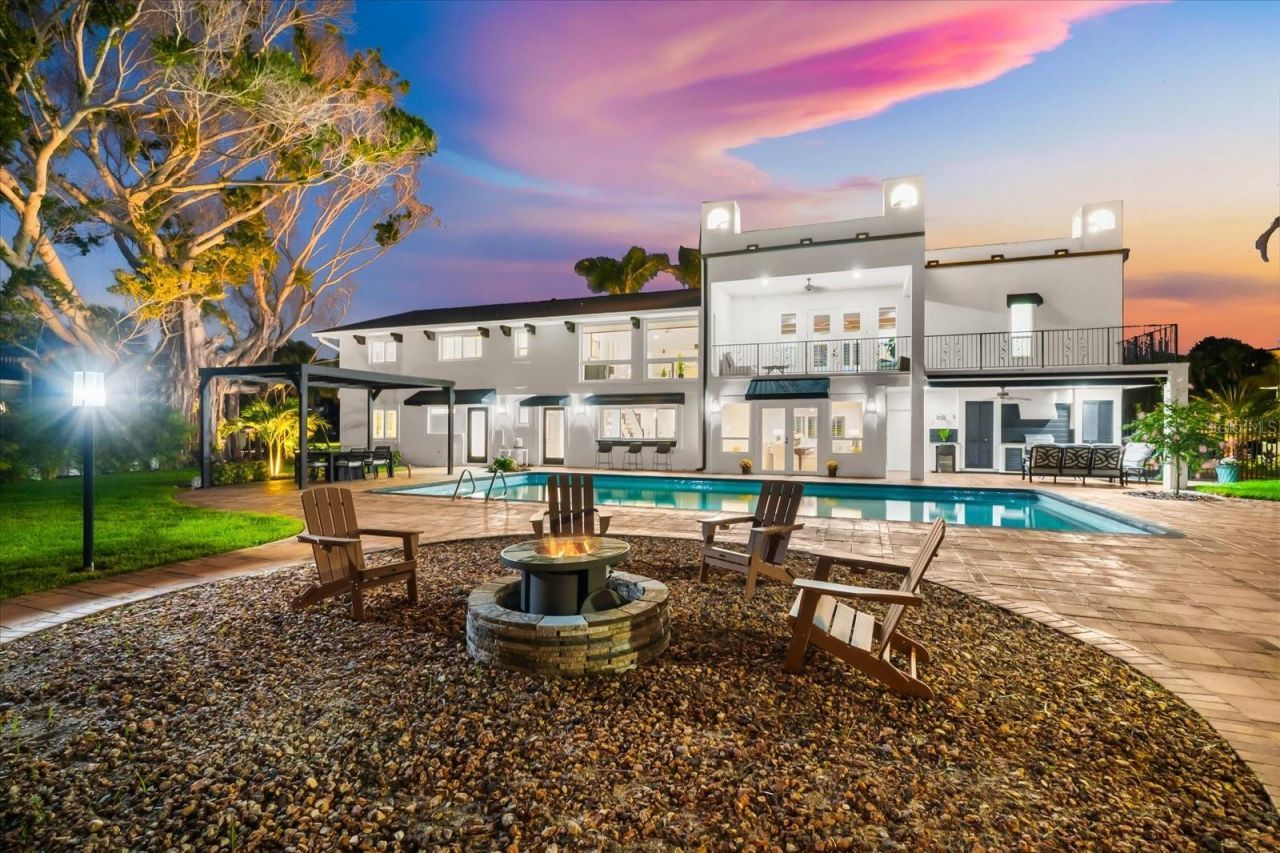 16895 1st Street E, North Redington Beach, FL 33708 Photo