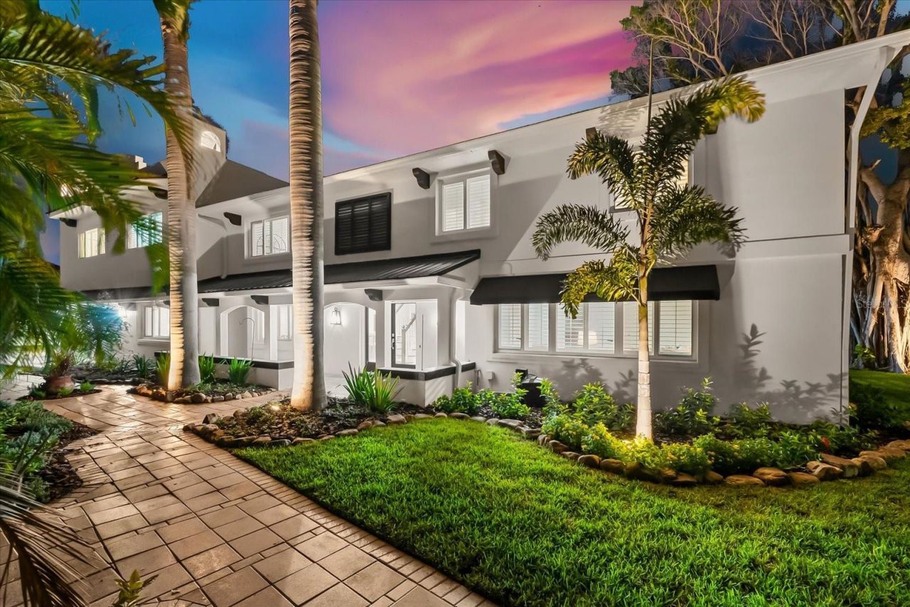 16895 1st Street E, North Redington Beach, FL 33708 Photo