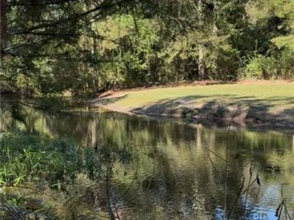 42 GREEN HILLS Drive, Covington, LA 70435