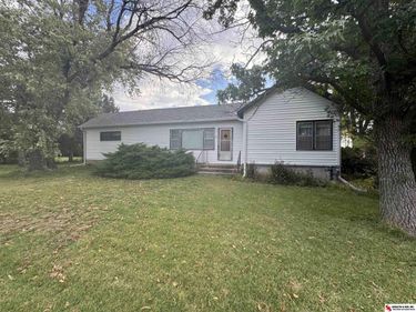 1710 K Street, Fairbury, NE 68352