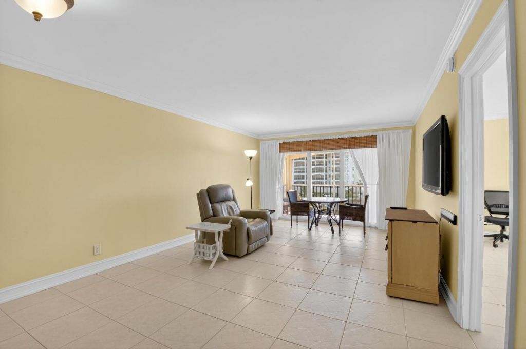 2871 N Ocean Boulevard, Unit V247, Boca Raton, FL 33431 Photo
