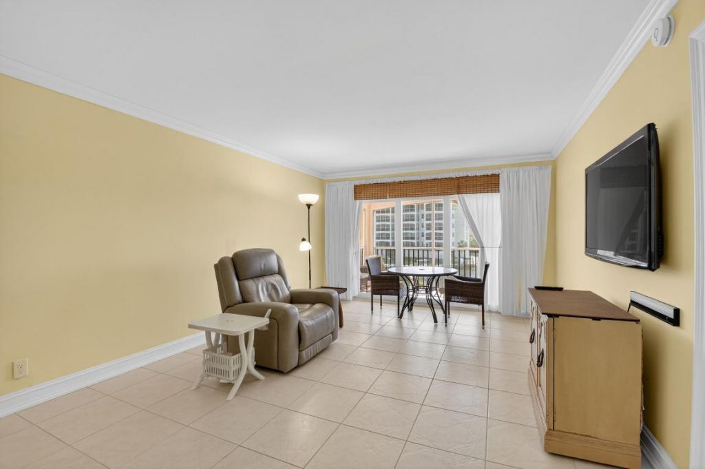 2871 N Ocean Boulevard, Unit V247, Boca Raton, FL 33431 Photo