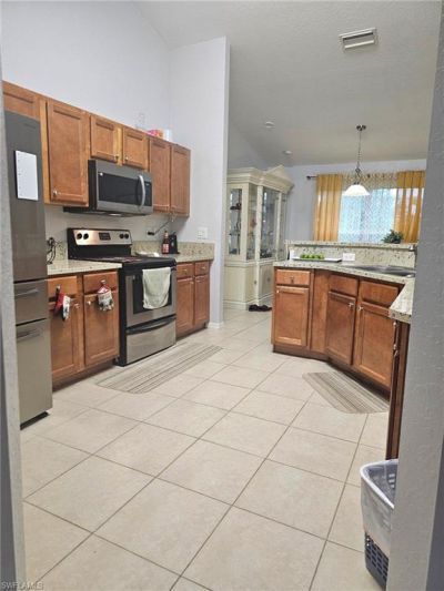 423 Windermere Dr, Lehigh Acres, FL 33972 Photo