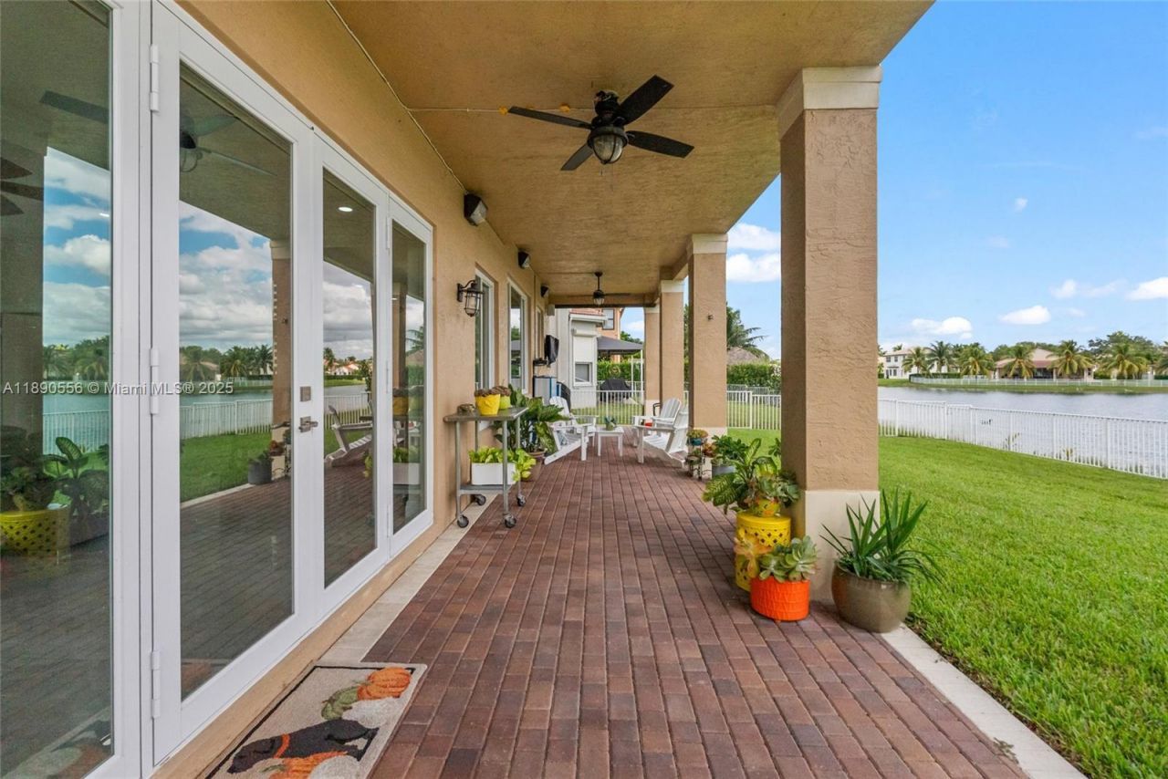 5413 SW 186th Way, Miramar, FL 33029 Photo