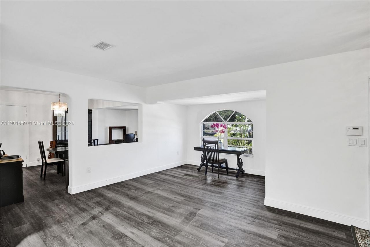 6300 SW 62nd Pl, South Miami, FL 33143 Photo