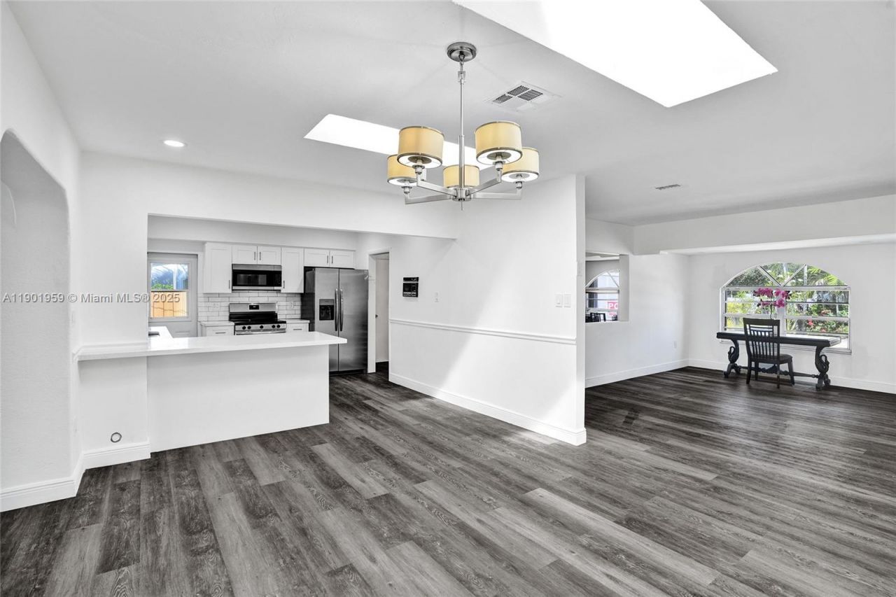 6300 SW 62nd Pl, South Miami, FL 33143 Photo