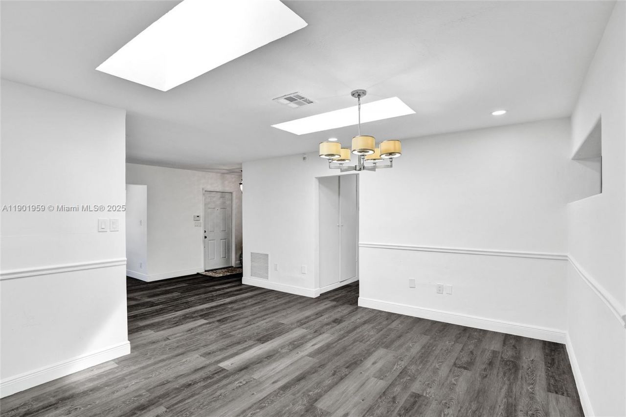 6300 SW 62nd Pl, South Miami, FL 33143 Photo