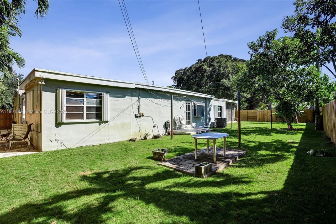 6300 SW 62nd Pl, South Miami, FL 33143 Photo