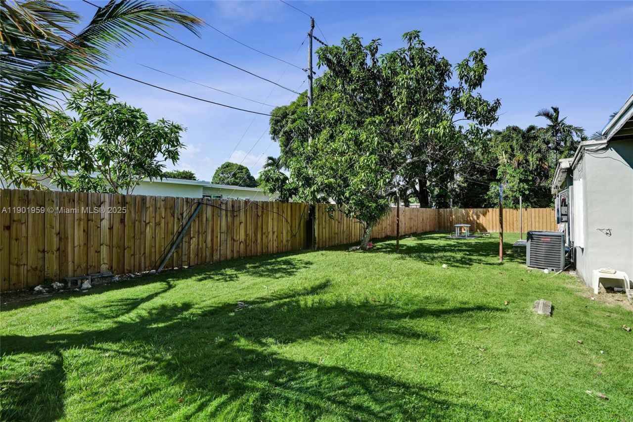 6300 SW 62nd Pl, South Miami, FL 33143 Photo