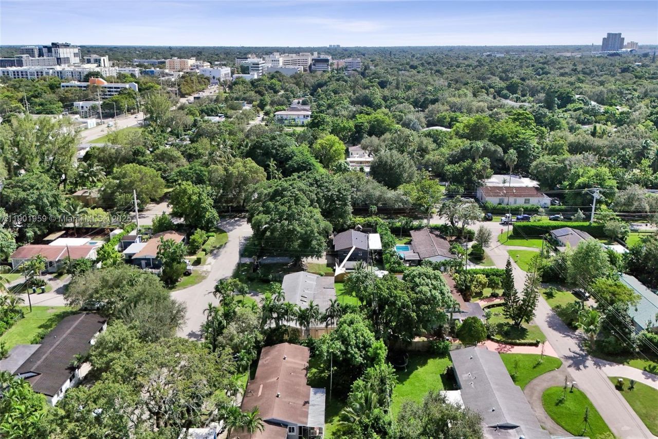 6300 SW 62nd Pl, South Miami, FL 33143 Photo