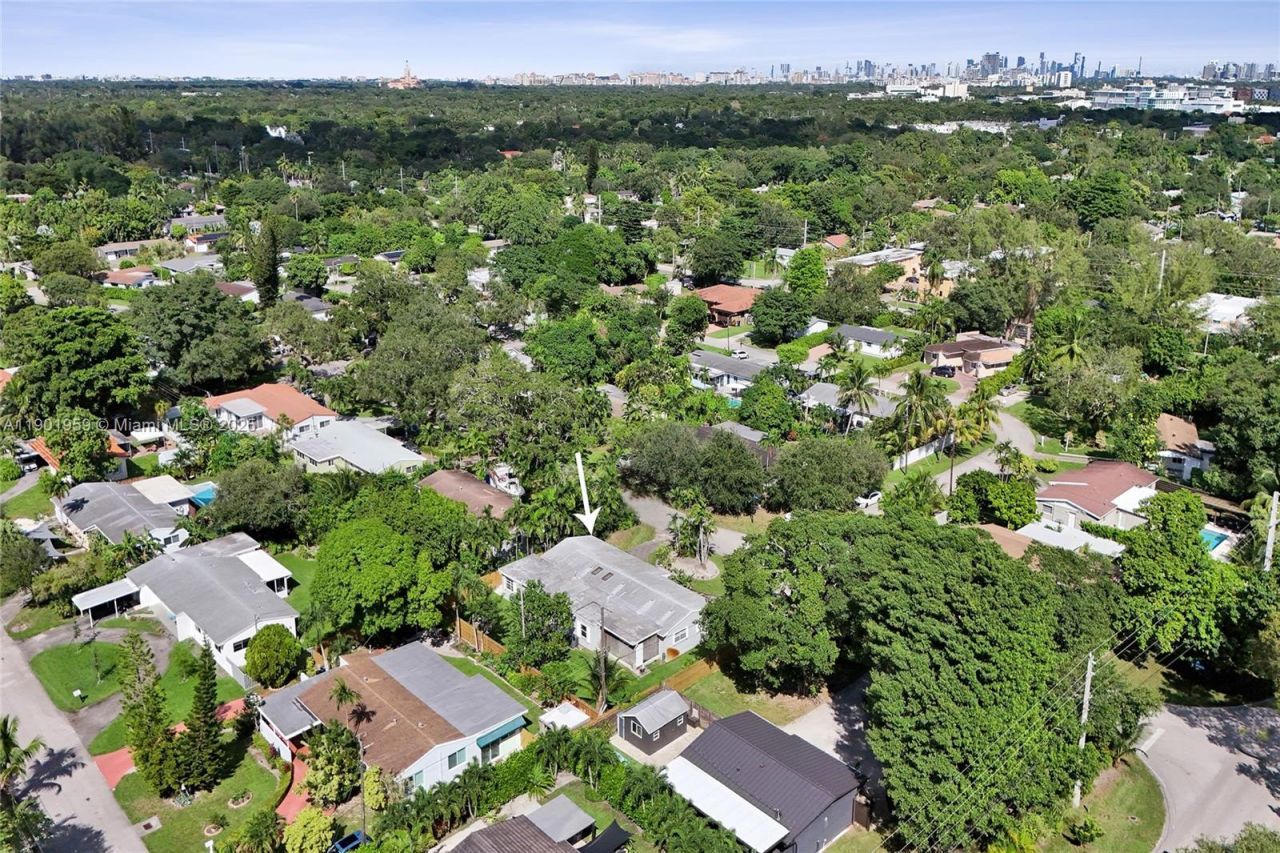 6300 SW 62nd Pl, South Miami, FL 33143 Photo