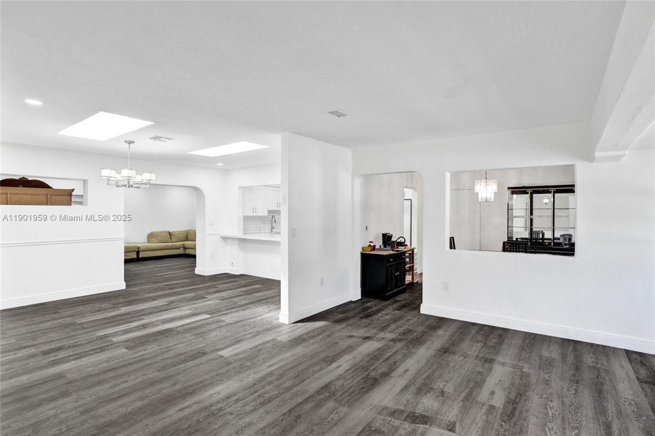 6300 SW 62nd Pl, South Miami, FL 33143 Photo