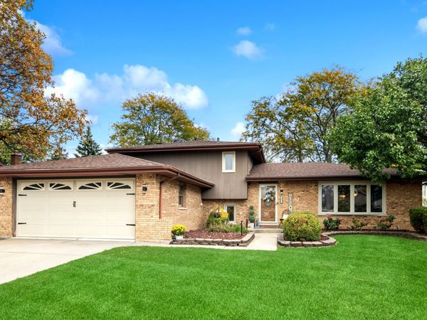 14037 Catherine Drive, Orland Park, IL 60462