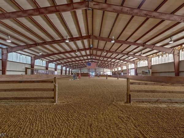 46 Wertsville Rd, East Amwell, NJ 08551