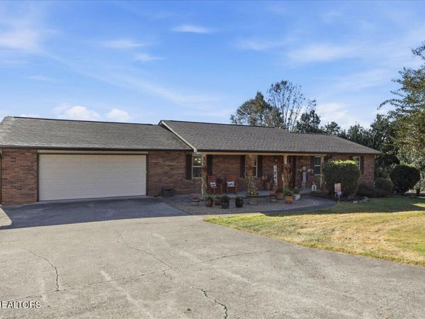 4924 W Emory Rd, Powell, TN 37849