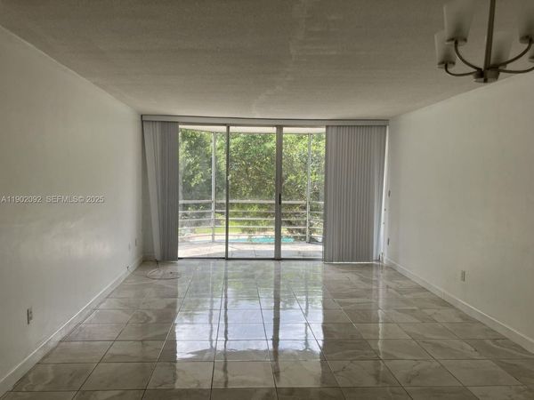 1601 NE 191st St, Unit B316, Miami, FL 33179