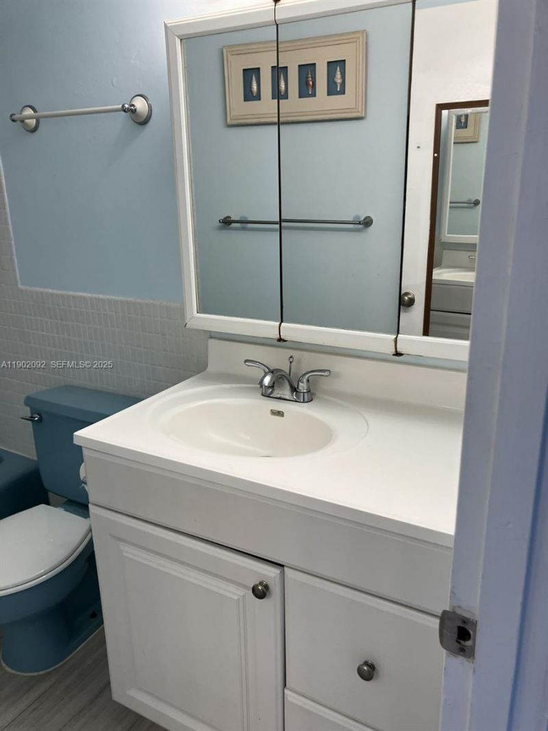 1601 NE 191st St, Unit B316, Miami, FL 33179 Photo