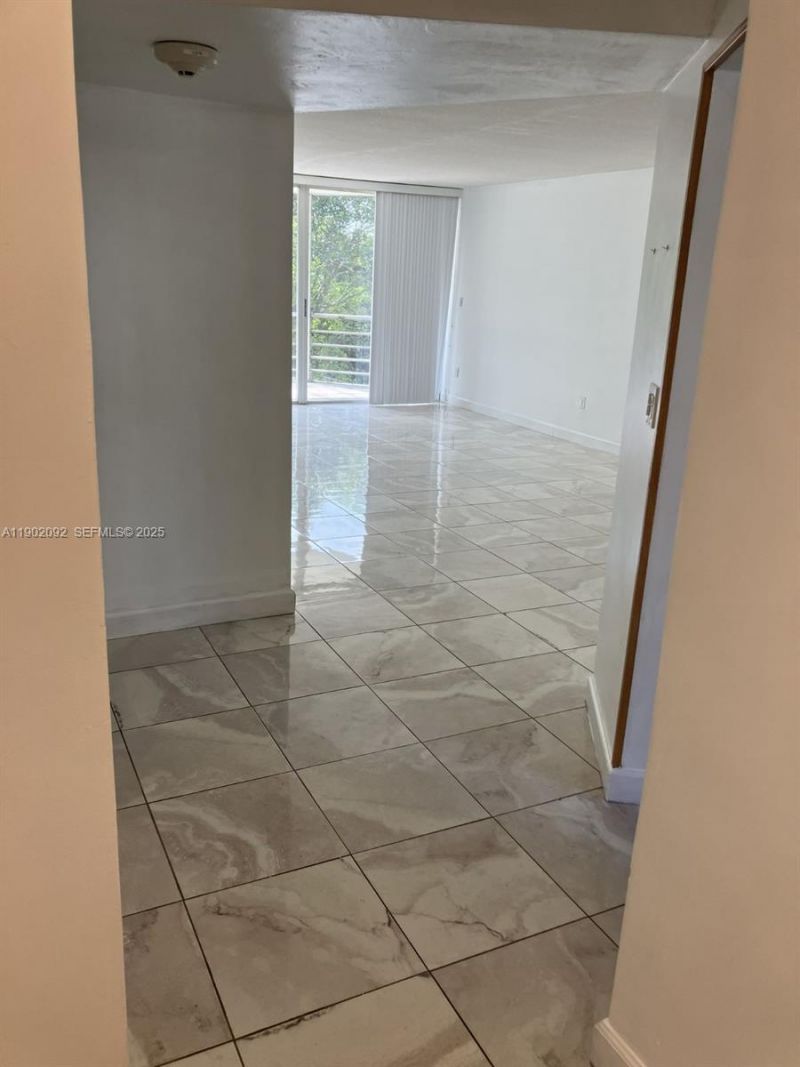 1601 NE 191st St, Unit B316, Miami, FL 33179 Photo