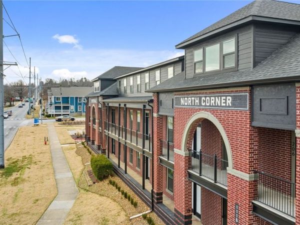 1115 N Leverett Avenue, Unit 302, Fayetteville, AR 72703