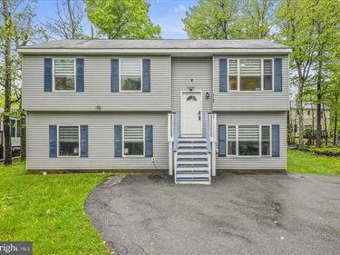 9407 JUNIPER DRIVE, TOBYHANNA, PA 18466
