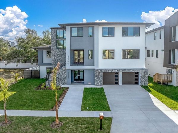 5964 BAYVIEW CIRCLE S, GULFPORT, FL 33707