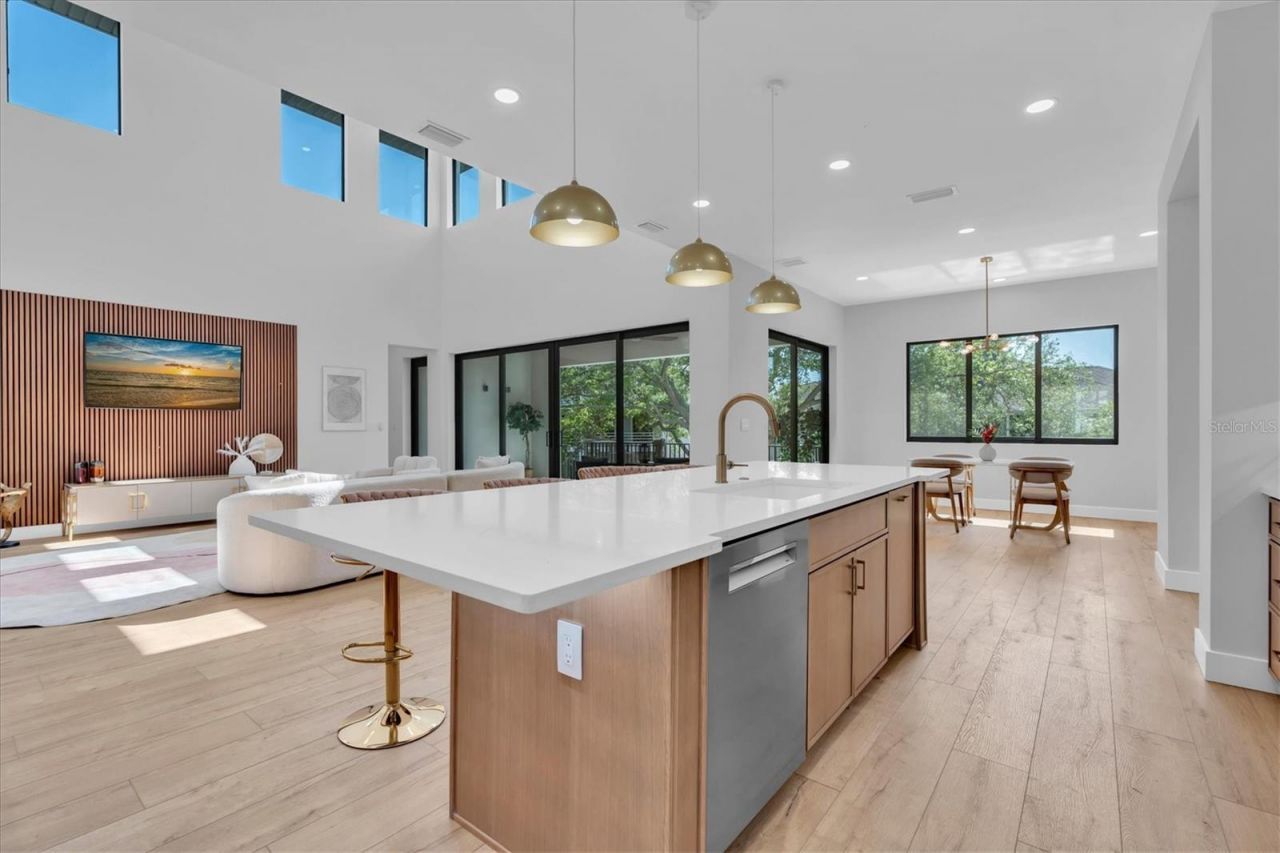 5964 Bayview Circle S, Gulfport, FL 33707 Photo