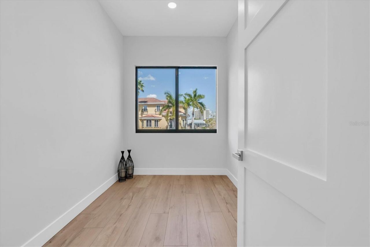 5964 Bayview Circle S, Gulfport, FL 33707 Photo