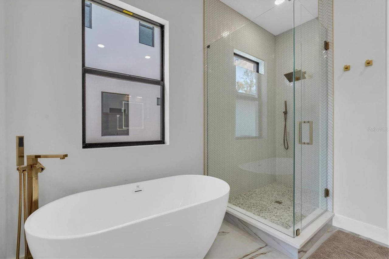 5964 Bayview Circle S, Gulfport, FL 33707 Photo