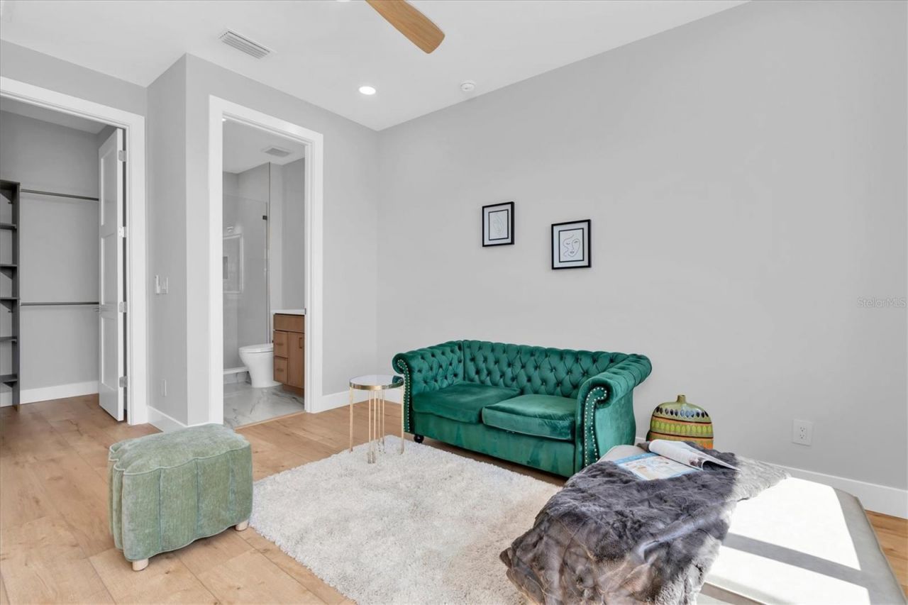 5964 Bayview Circle S, Gulfport, FL 33707 Photo