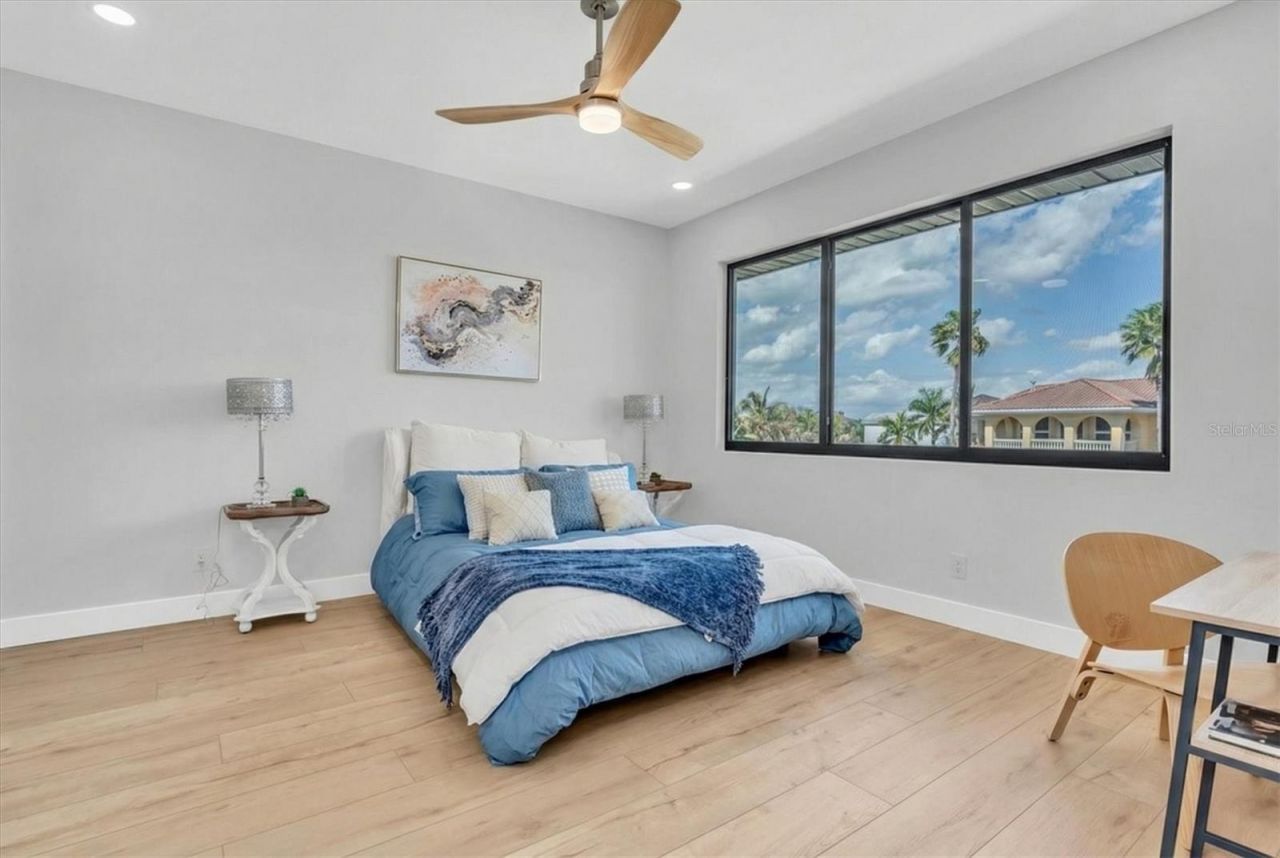 5964 Bayview Circle S, Gulfport, FL 33707 Photo