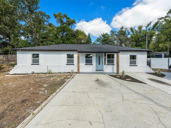 7106 LYNWOOD DRIVE, TAMPA, FL 33637