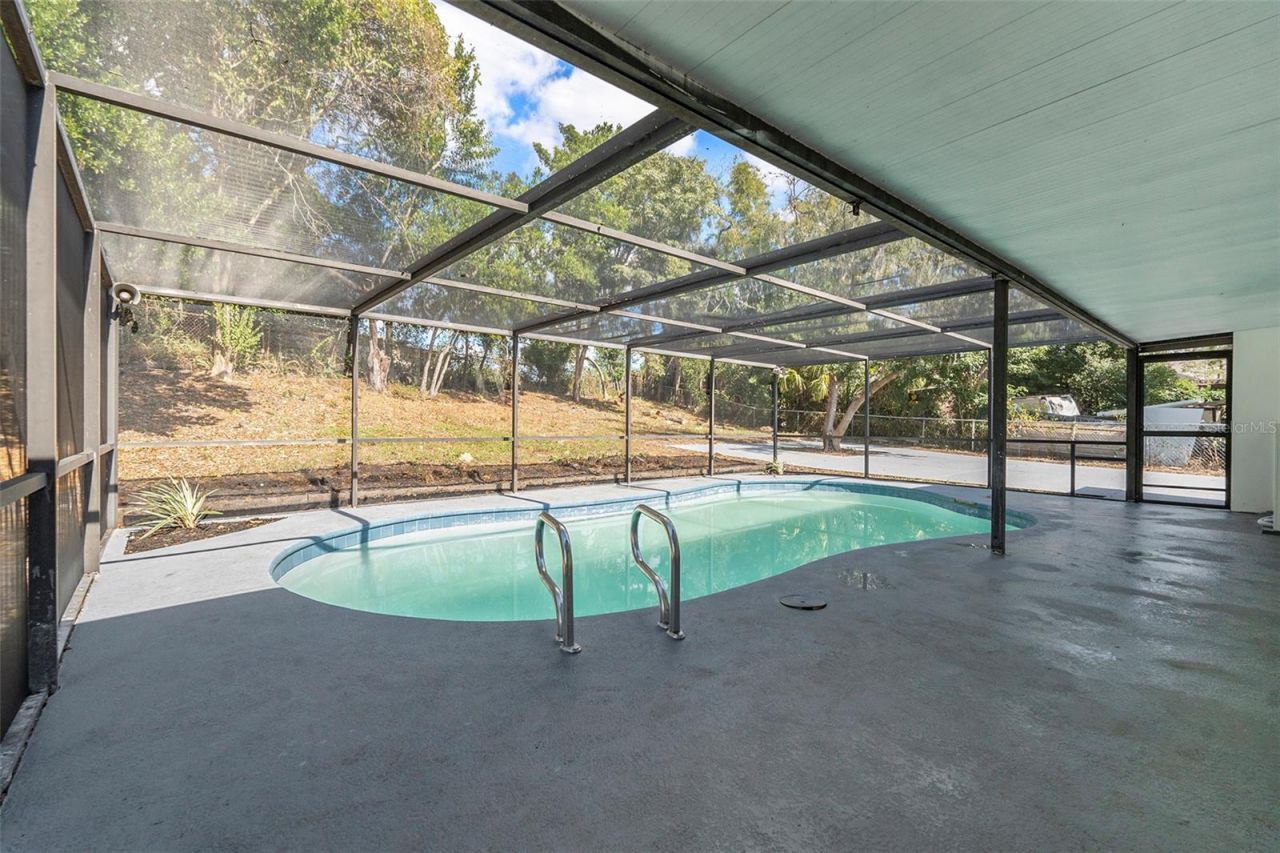 7106 Lynwood Drive, Tampa, FL 33637 Photo