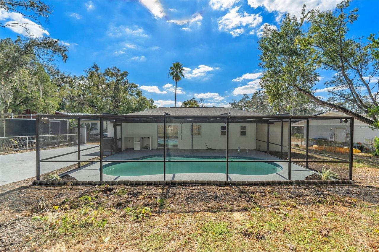 7106 Lynwood Drive, Tampa, FL 33637 Photo