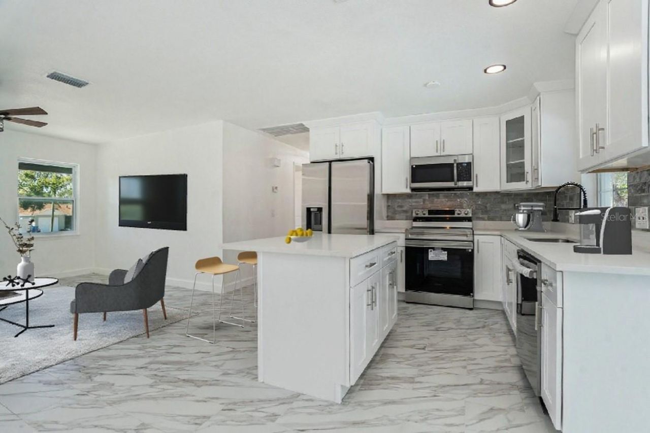 7106 Lynwood Drive, Tampa, FL 33637 Photo