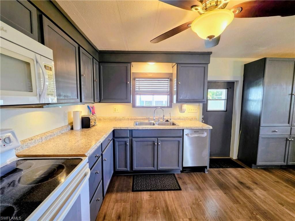 836 Peaceful Dr, North Fort Myers, FL 33917 Photo