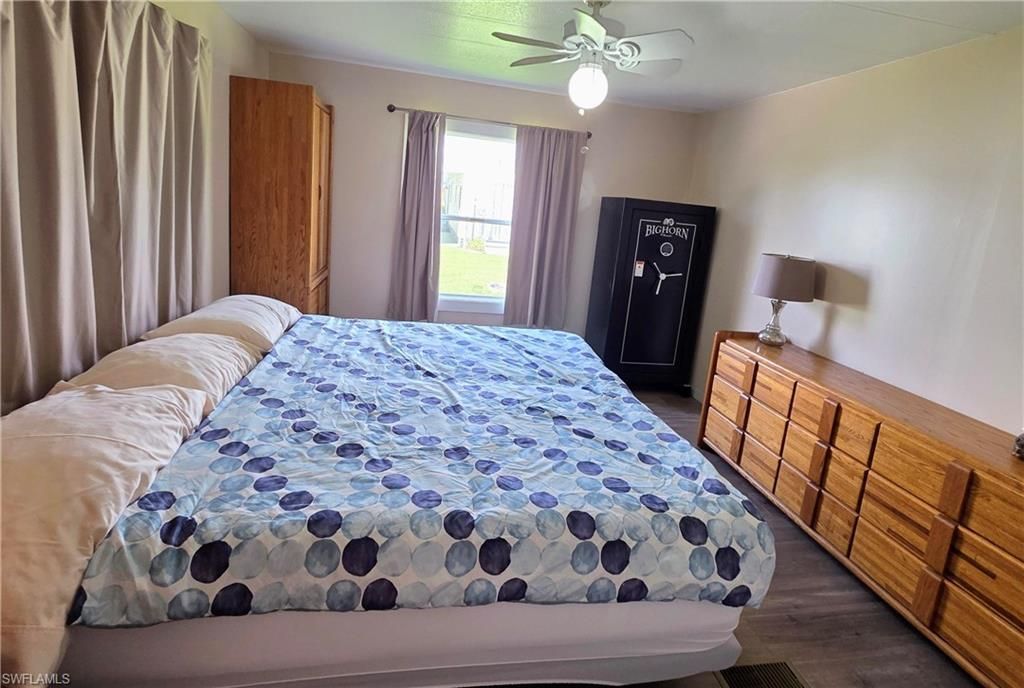 836 Peaceful Dr, North Fort Myers, FL 33917 Photo