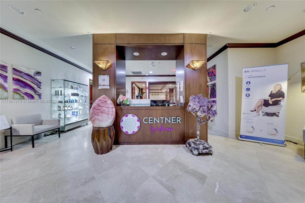 2333 Brickell Ave, Unit 1406, Miami, FL 33129 Photo