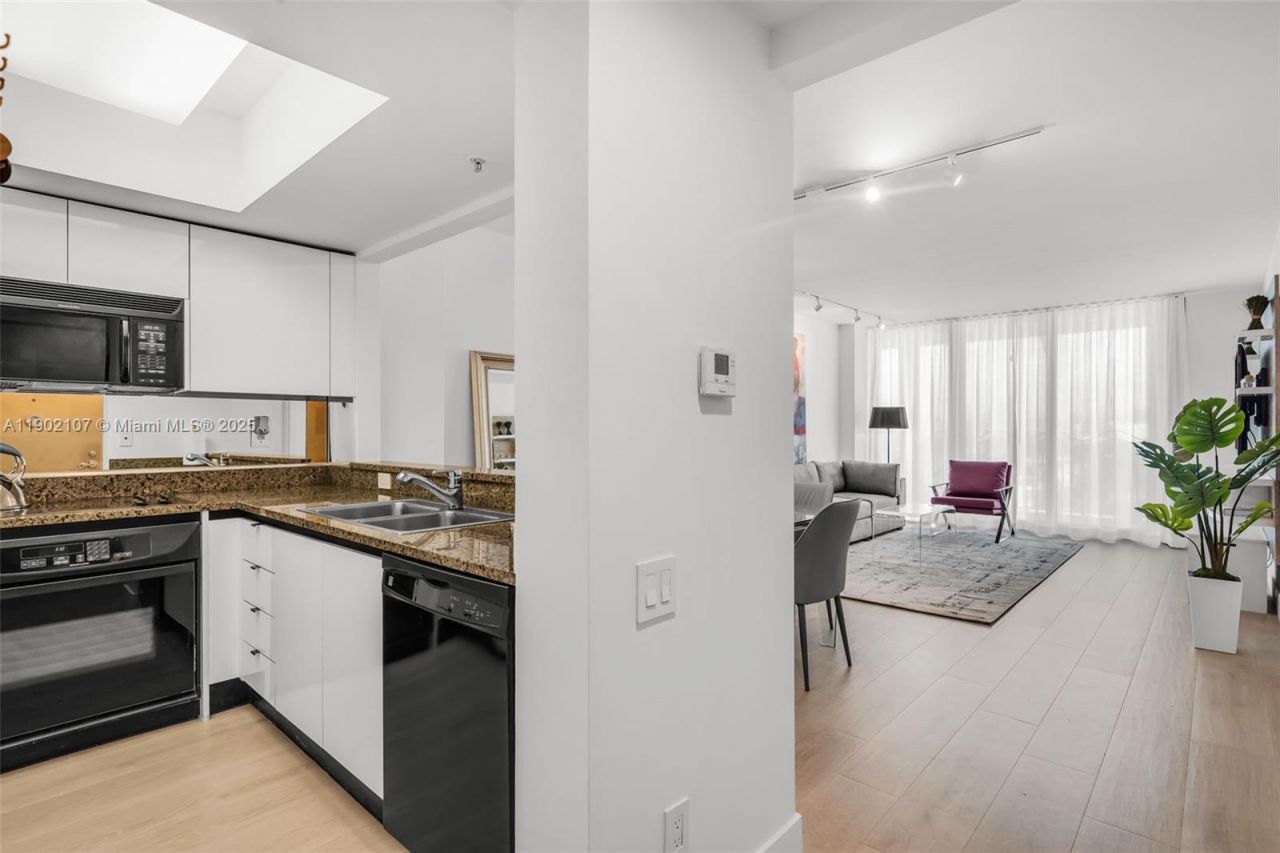 1500 Ocean Dr, Unit 1109, Miami Beach, FL 33139 Photo