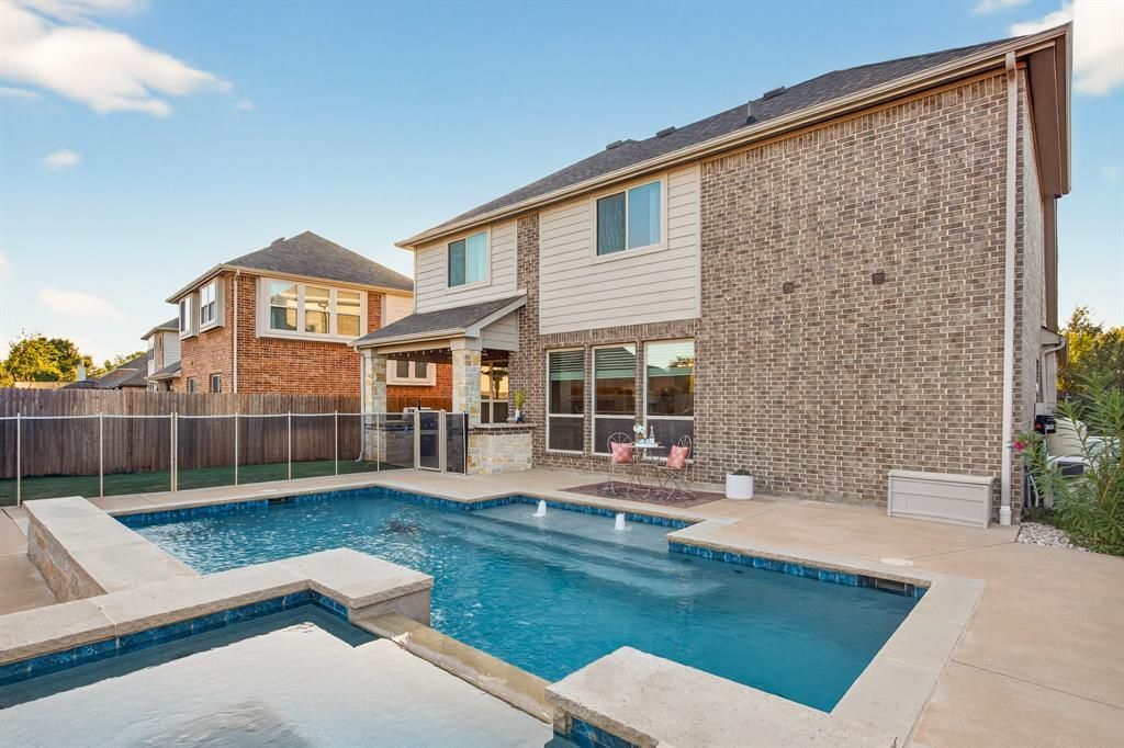 9505 Meadowpark Drive, Denton, TX 76226 Main Photo