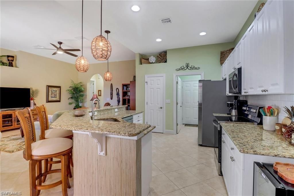 23605 Via Carino Ln, Bonita Springs, FL 34135 Photo