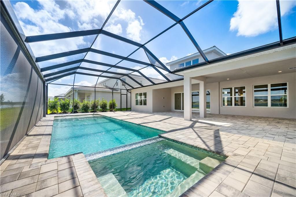 8762 Driftwood Dr, Naples, FL 34114 Photo