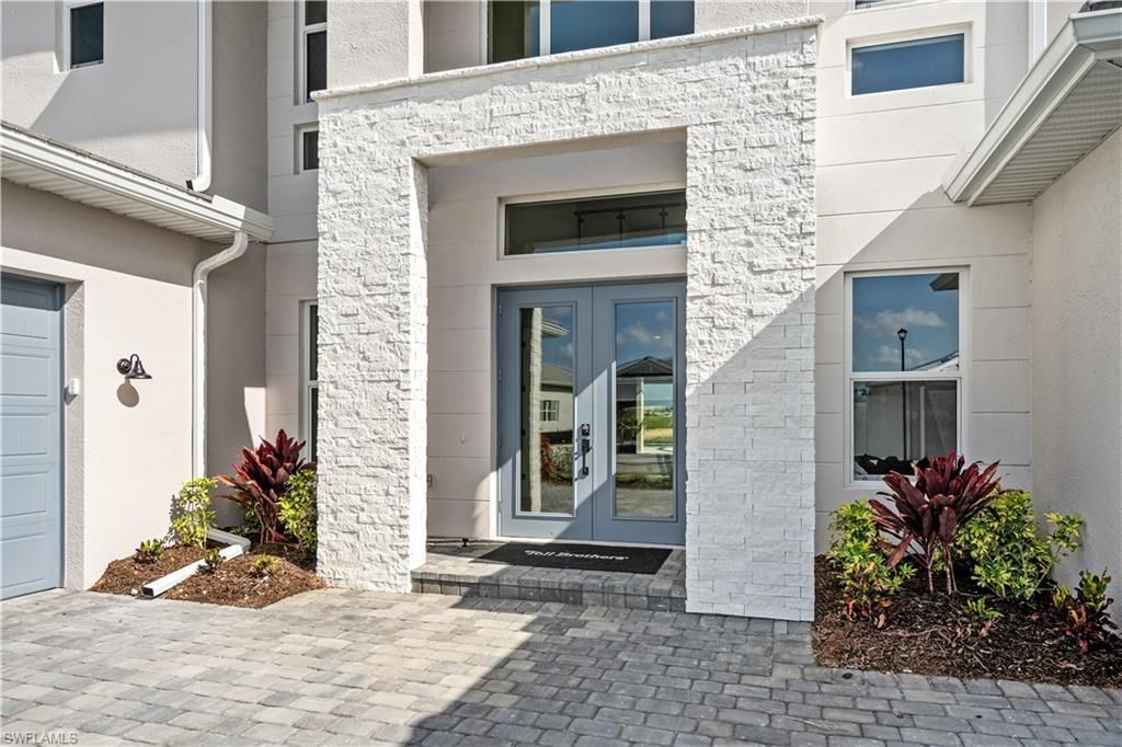 8762 Driftwood Dr, Naples, FL 34114 Photo