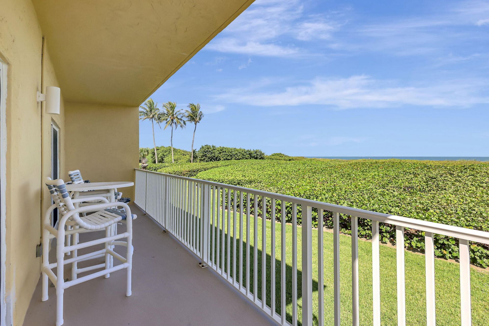 1550 S Ocean Drive, Unit D-19, Hutchinson Island, FL 34949 Photo