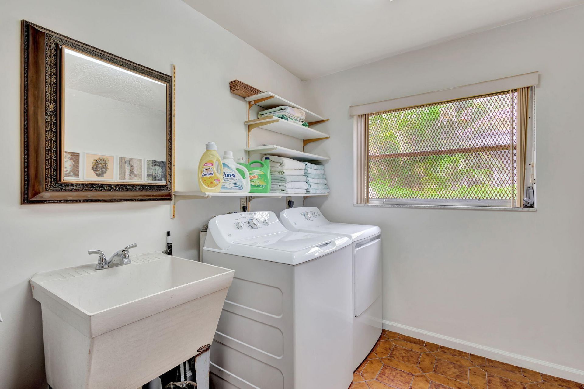 1141 Pine Point Road, West Palm Beach, FL 33404 Photo