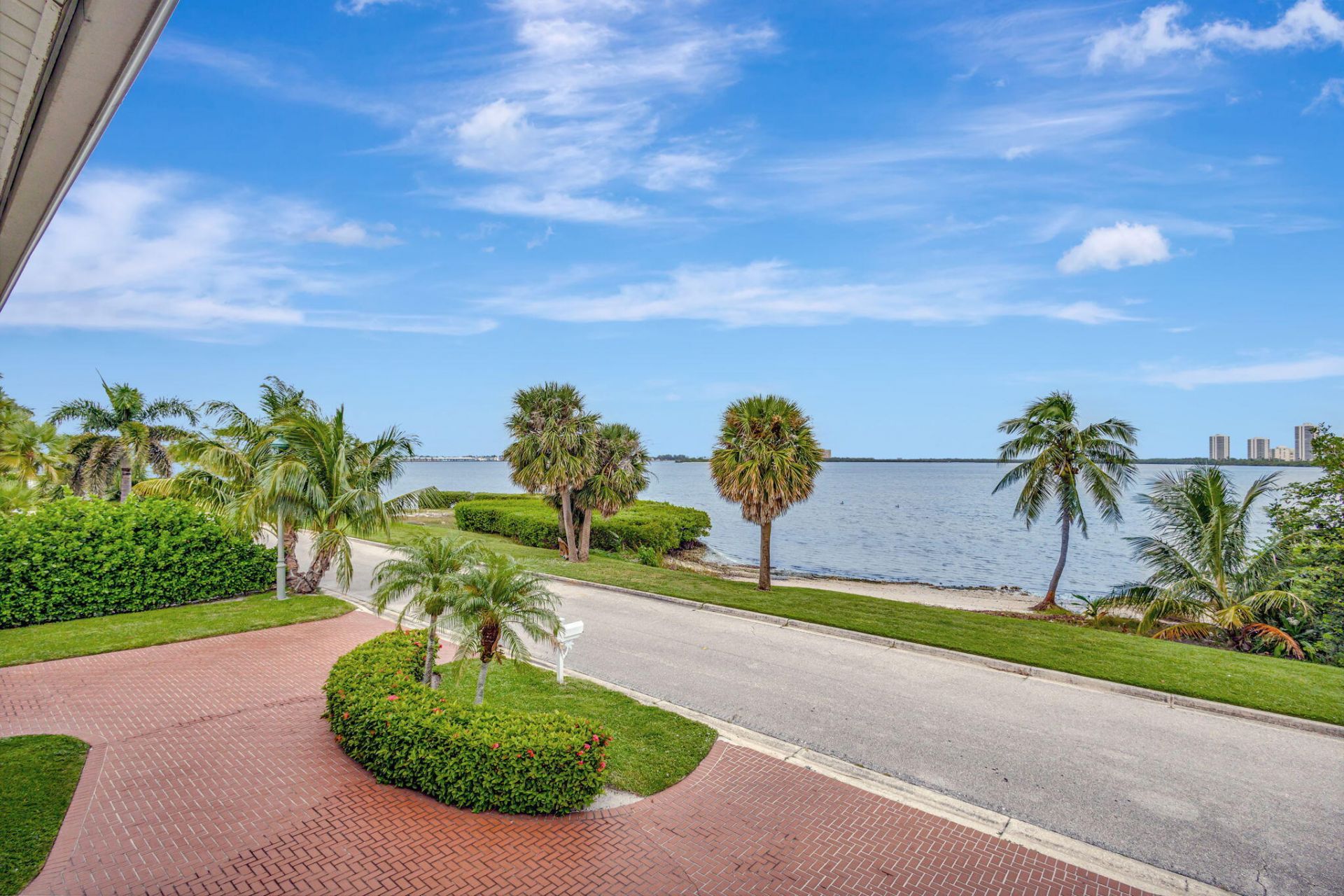 1141 Pine Point Road, West Palm Beach, FL 33404 Photo