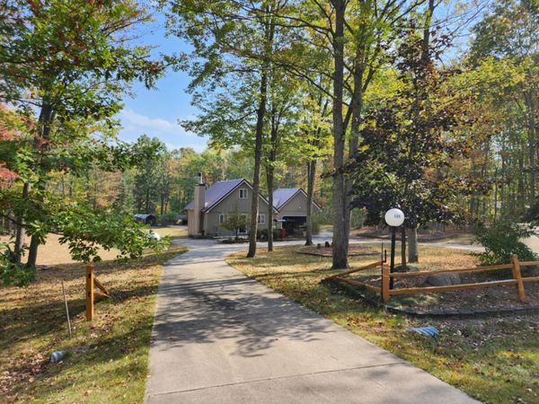 108 Deerwood Court, Roscommon, MI 48653