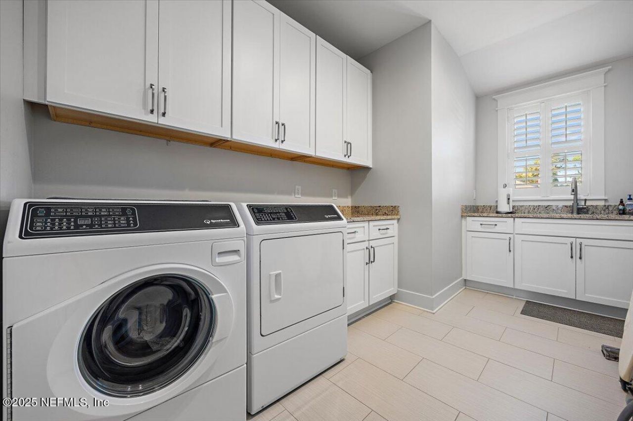 2743 Green Bay Lane, Jacksonville, FL 32207 Photo